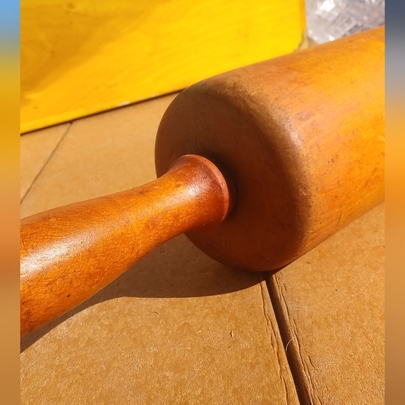 Vintage 1940s Large 23" Wooden Rolling Pin from Mid-Centery America - Great Cond - Picture 3 of 5